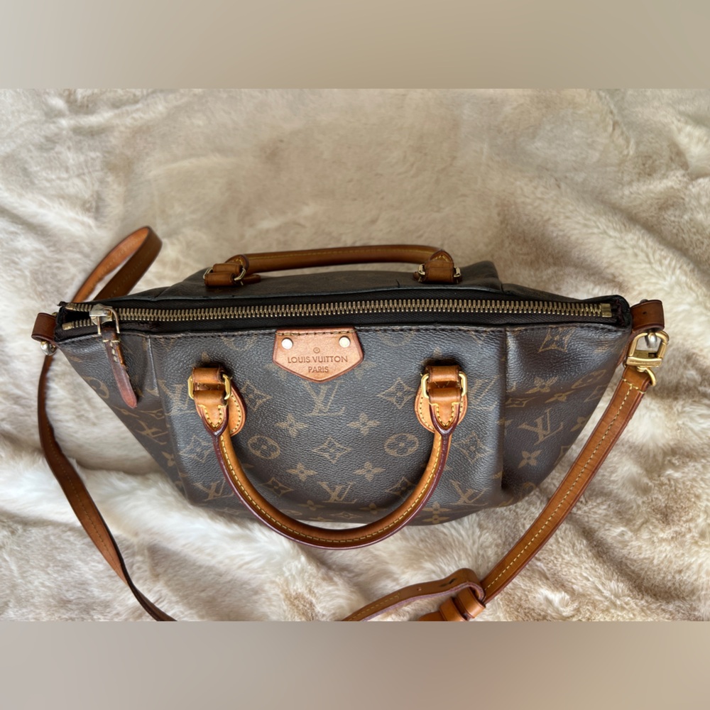 Louis Vuitton Turenne PM Monogram Women’s Bag - Picture 3 of 15